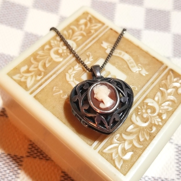 HOLD FOR NANCY Cameo Locket Sterling Necklace - Picture 6 of 6